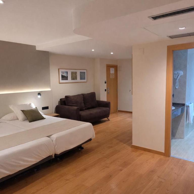 Hotel Tanit - Habitación Triple Interior - 3