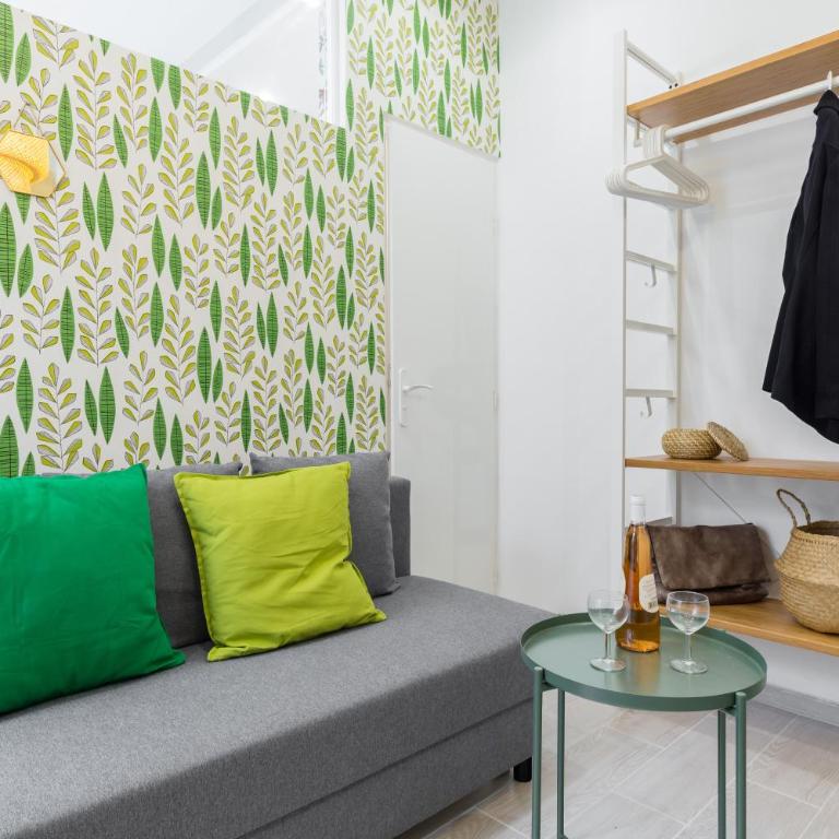 Casa Madere- Idéal Couples - Central & cosy -Train station - Tram & Supermarkets-Balcony- Washing-machine-AC - Appartement 1 Chambre - 13