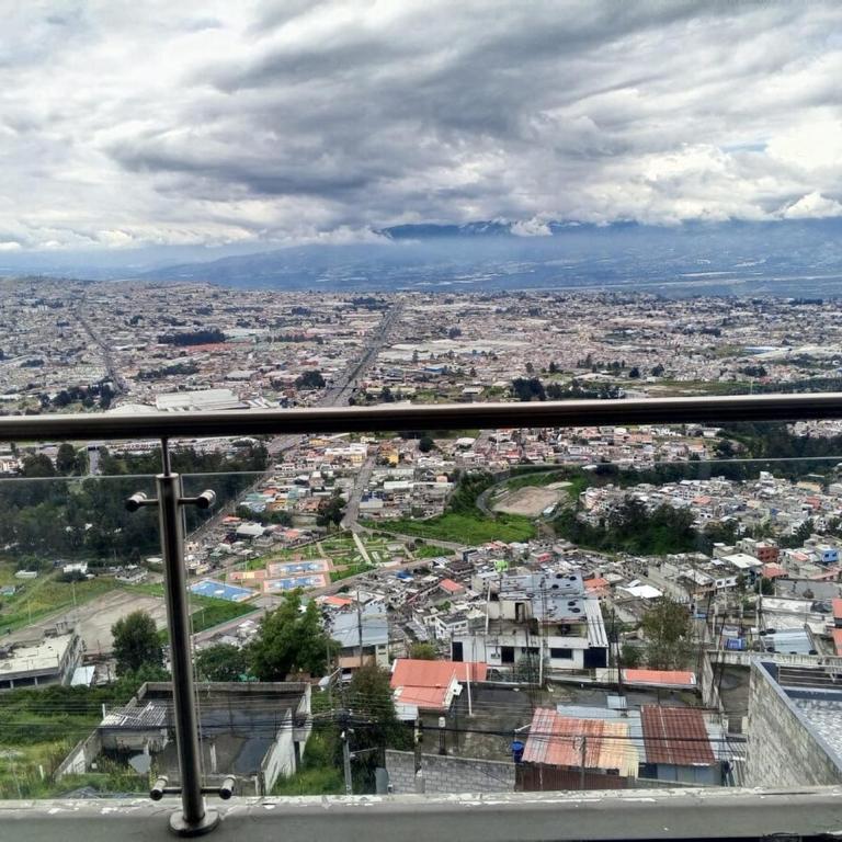 Guest Favorite North Panoramic View - One-Bedroom Apartment - 10