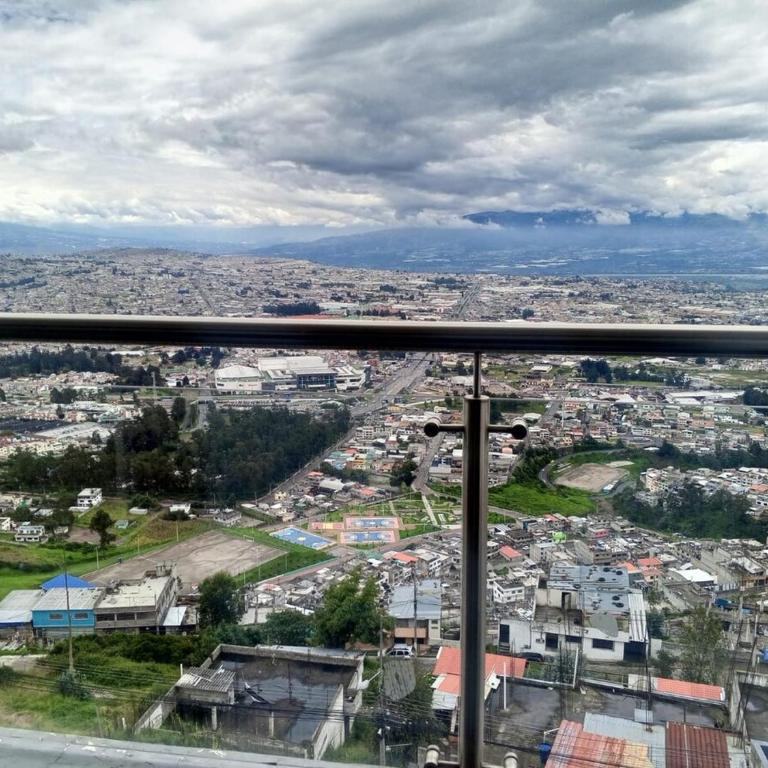 Guest Favorite North Panoramic View - One-Bedroom Apartment - 12