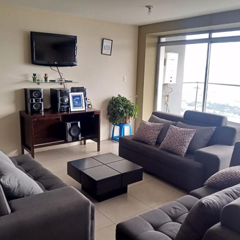 Guest Favorite North Panoramic View - One-Bedroom Apartment - 19