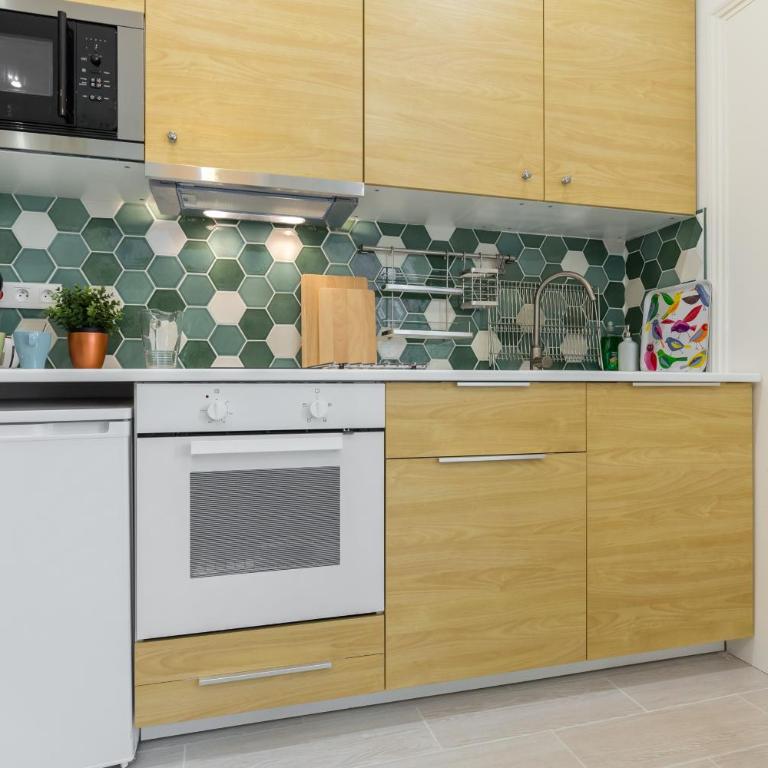 Casa Madere- Idéal Couples - Central & cosy -Train station - Tram & Supermarkets-Balcony- Washing-machine-AC - Appartement 1 Chambre - 15
