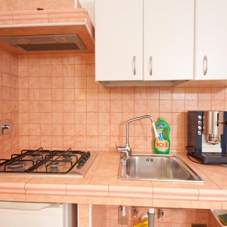 Suites Oliveri Viale Marconi - Monolocale - 3