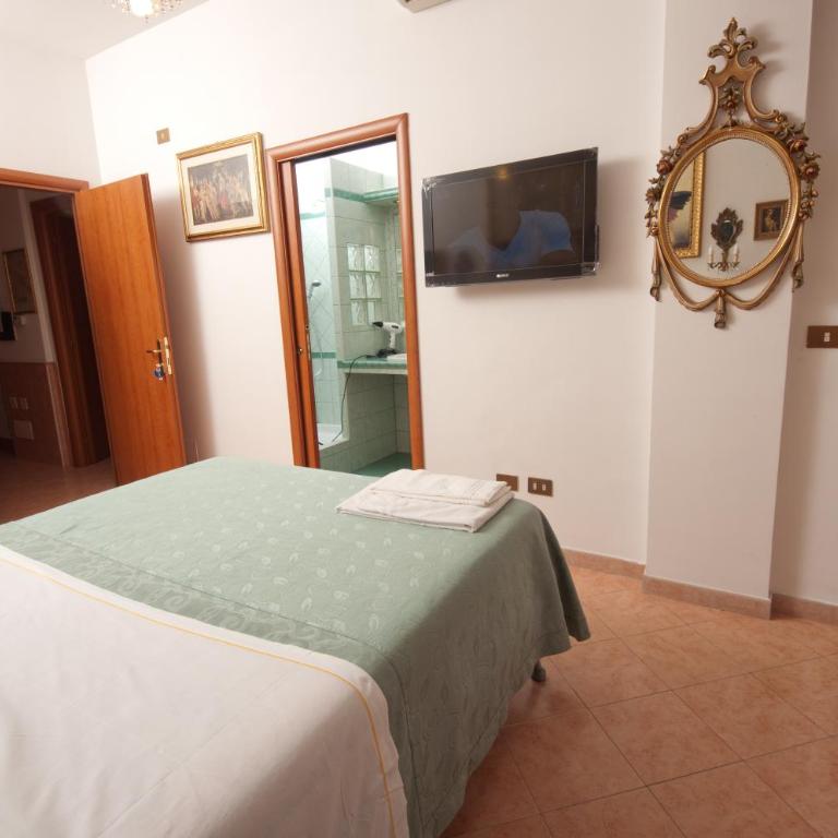 Suites Oliveri Viale Marconi - Monolocale - 2
