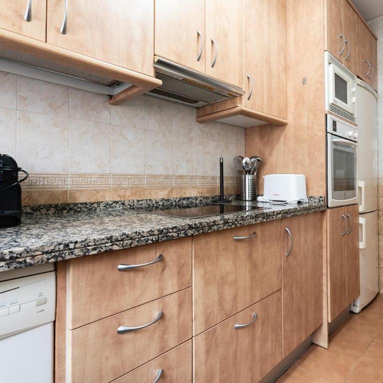 Stunning 1bed with Outdoor Dining in Malaga center - Apartamento de 1 dormitorio - 18