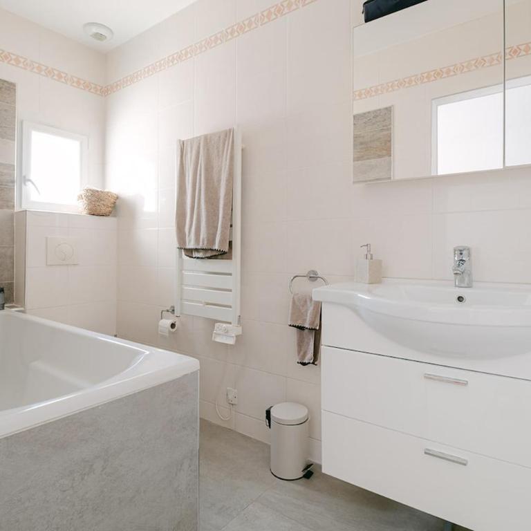 Villa Fontmerle, quiet and modern - Villa 1 Chambre - 13
