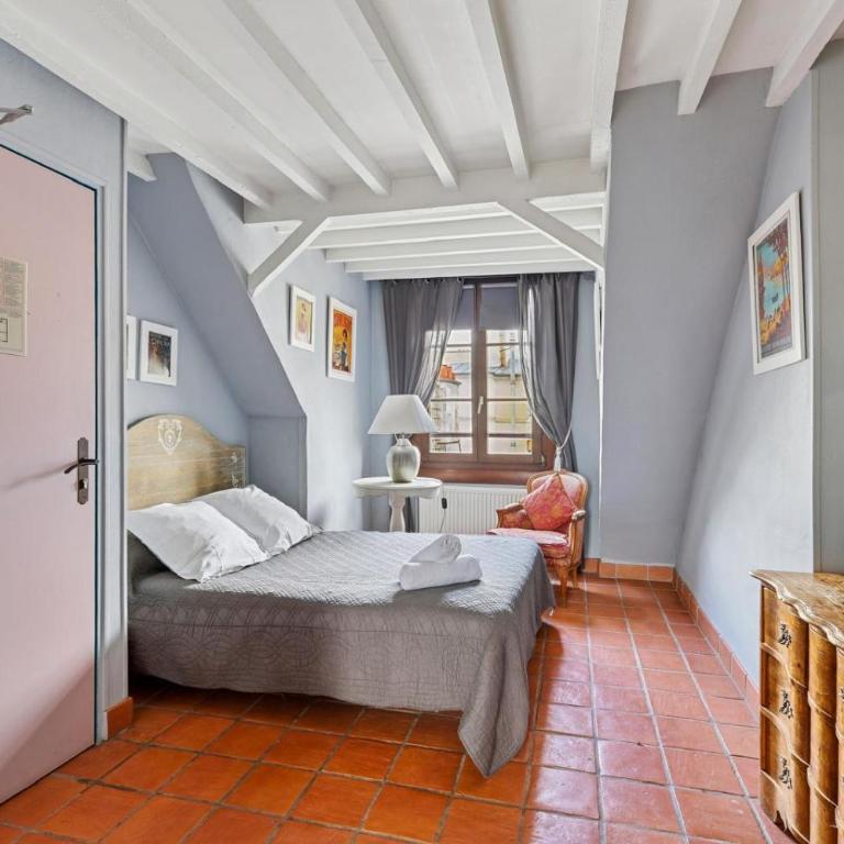 Hotel de Nesle - Chambre Double avec Salle de Bains Privative - 4
