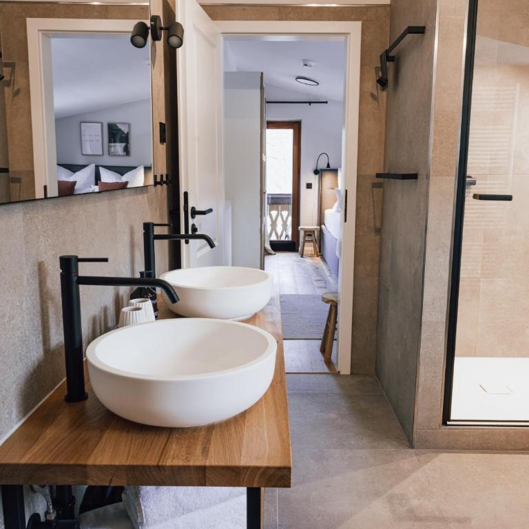 Die Watzmannsuite - Familienfreundliche Ferienwohnung in historischer Villa mit Kamin, Infrarotsauna, Balkon, Garten, nur 10 Gehminuten ins Zentrum von Berchtesgaden - Apartment mit 2 Schlafzimmern - 19