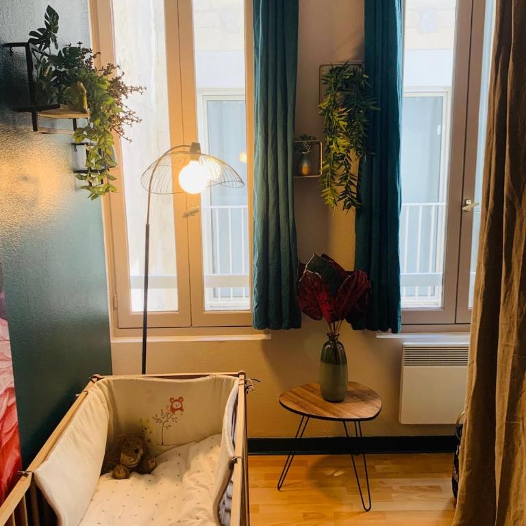 Le Grand Merciers T3 - Apartment mit 2 Schlafzimmern und Stadtblick - 6