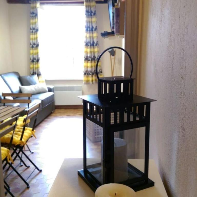 Charmant duplex au coeur du Vieil Antibes 3 pers - Appartement 1 Chambre - 10
