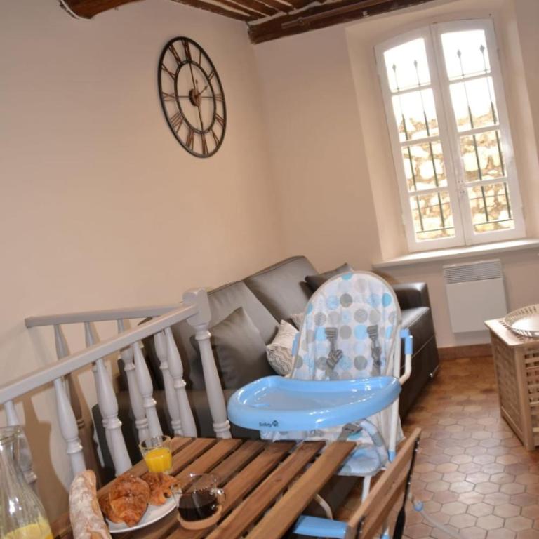 Charmant duplex au coeur du Vieil Antibes 3 pers - Appartement 1 Chambre - 23