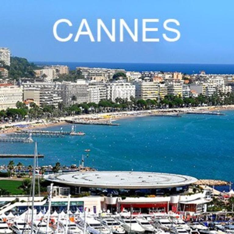 Charmant duplex au coeur du Vieil Antibes 3 pers - Appartement 1 Chambre - 21