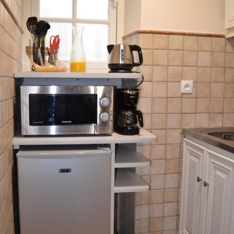 Charmant duplex au coeur du Vieil Antibes 3 pers - Appartement 1 Chambre - 25