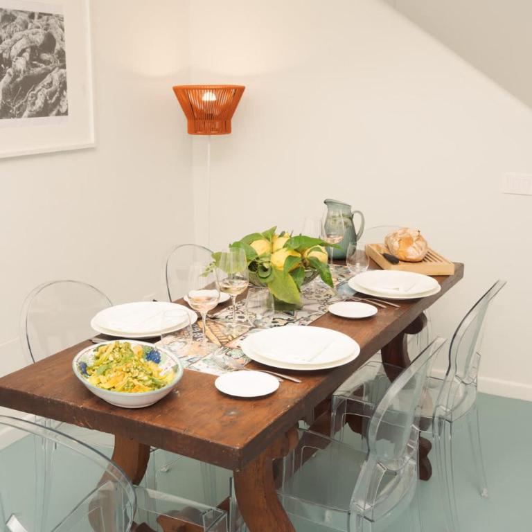 Borgo Mezzo Monte with Concierge, Panoramic Sea Views and Rooftop Jacuzzi by Feeling Italy - Apartment - 9