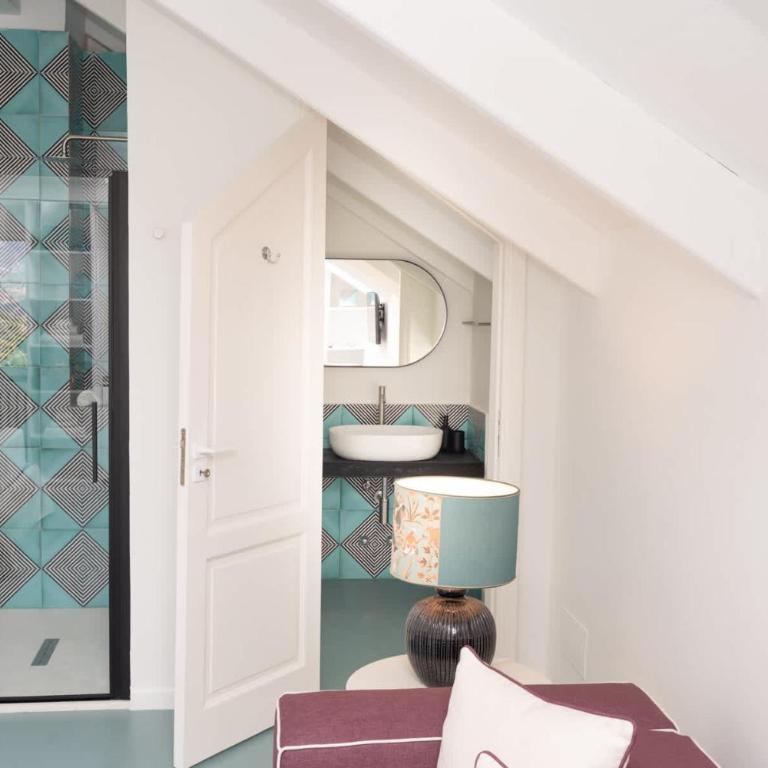 Borgo Mezzo Monte with Concierge, Panoramic Sea Views and Rooftop Jacuzzi by Feeling Italy - Apartment - 16