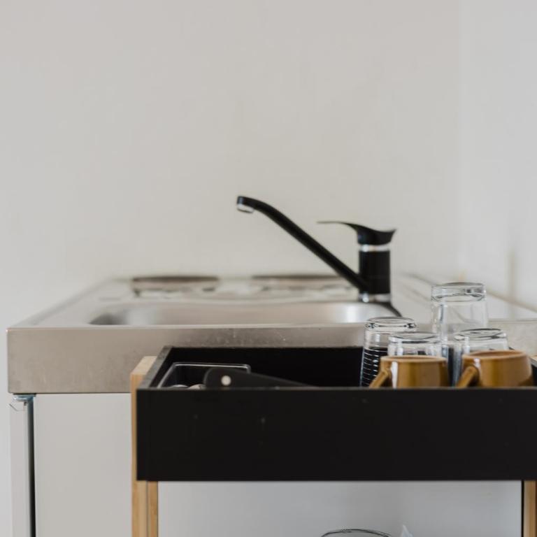 PrimeStay Appartementhaus - Zimmer für Lang und Kurzzeitaufenthalte - Camera Matrimoniale con Bagno in Comune - 15