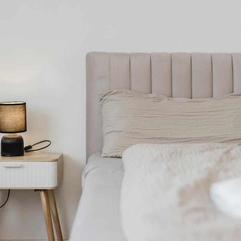 PrimeStay Appartementhaus - Zimmer für Lang und Kurzzeitaufenthalte - Camera Matrimoniale con Bagno in Comune - 11