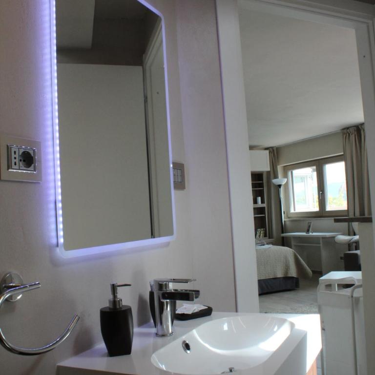 Panoramic Luxury Little Penthouse - Appartamento Attico - 15