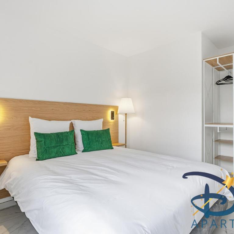 Happy Home By Dream Apartments - Apartment mit 2 Schlafzimmern und Balkon - 34