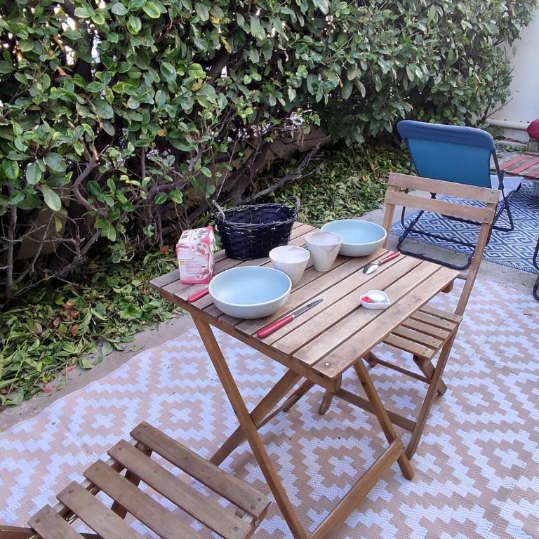 Romantic Suite with Private Jacuzzi & Free Parking - Appartement 1 Chambre - 12