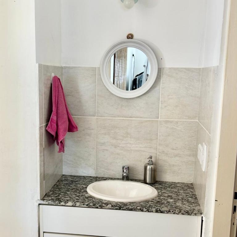 Depto tranquilo y luminoso cerca del parque de mayo - Apartamento de 1 dormitorio - 11
