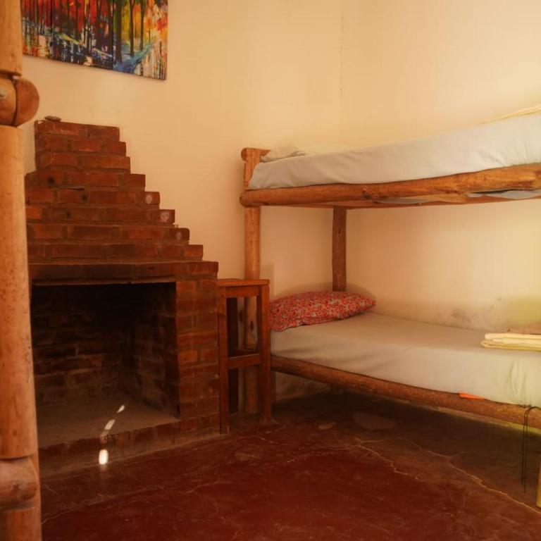Rancho Lamaral Hostel & Camping - Cama en habitación compartida femenina de 6 camas - 17