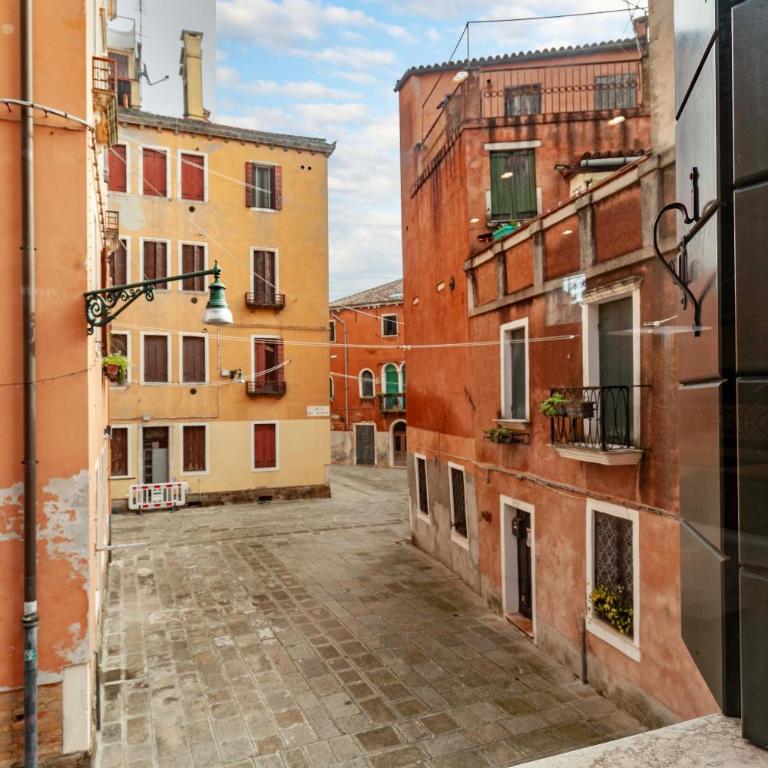 Biennale Roof Terrace Mansion - Three-Bedroom Apartment - 4