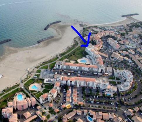MOM' Blue Paradise Front De Mer 3 étoiles 61 m2 CAP'Diem 3 Clim - Idéal pr un Séjour de 15j ou plus ! Wifi, lit 160 - 4è Ascenseur, Parking, Piscine, Pétanque, Ping-pong - Pistes cyclables - Golf & Tennis à 10 mn - Apartment with Sea View - 65