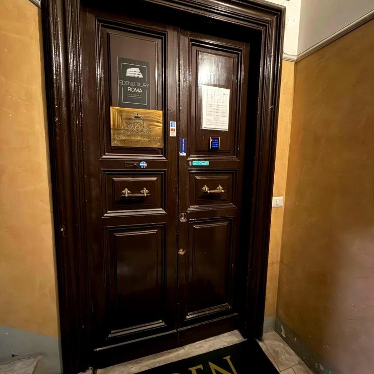 IHH COLLECTION - Eden Luxury Roma - Standard Double Room - 11