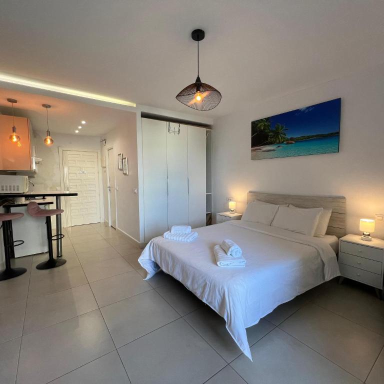 Benalbeach Ocean View - One-Bedroom Apartment - 9
