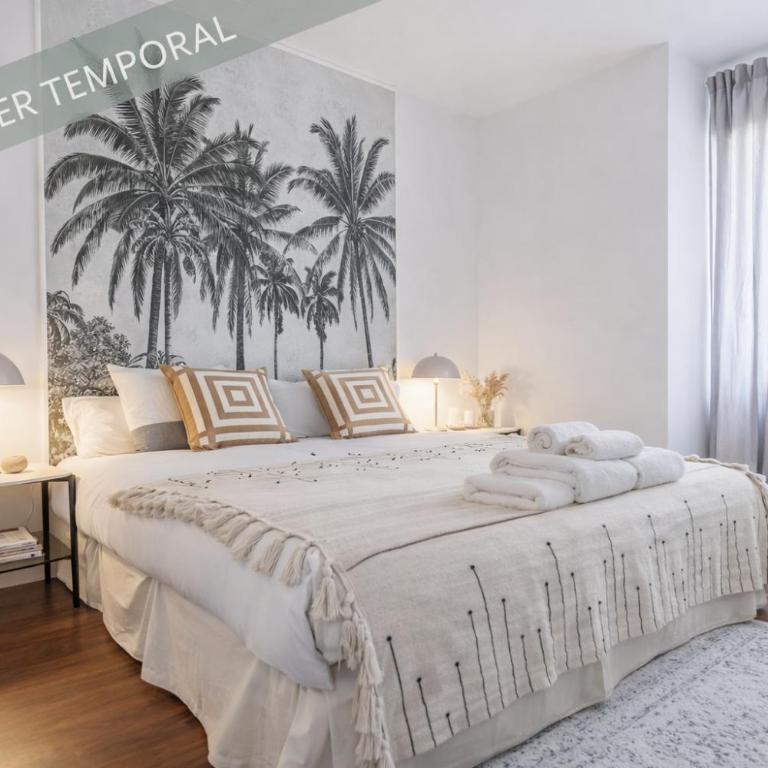 La Castellana - Plaza Catilla III AH - One-Bedroom Apartment - 1