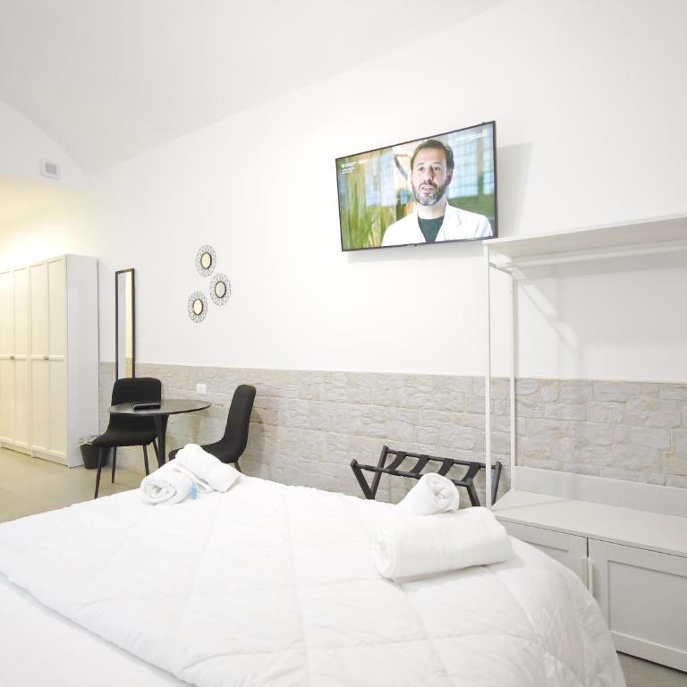 Giglio Rosso - Double Room with Private Bathroom - 4
