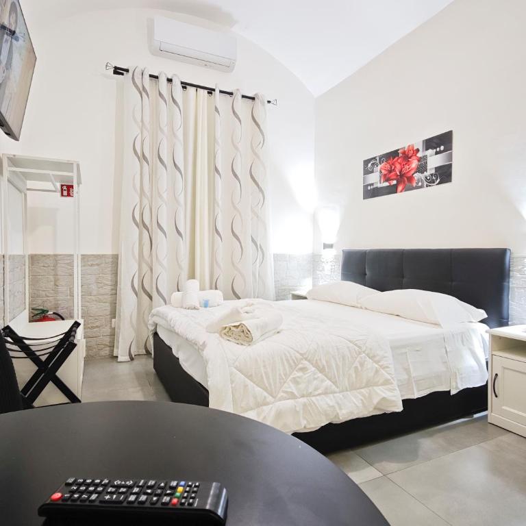 Giglio Rosso - Double Room with Private Bathroom - 21