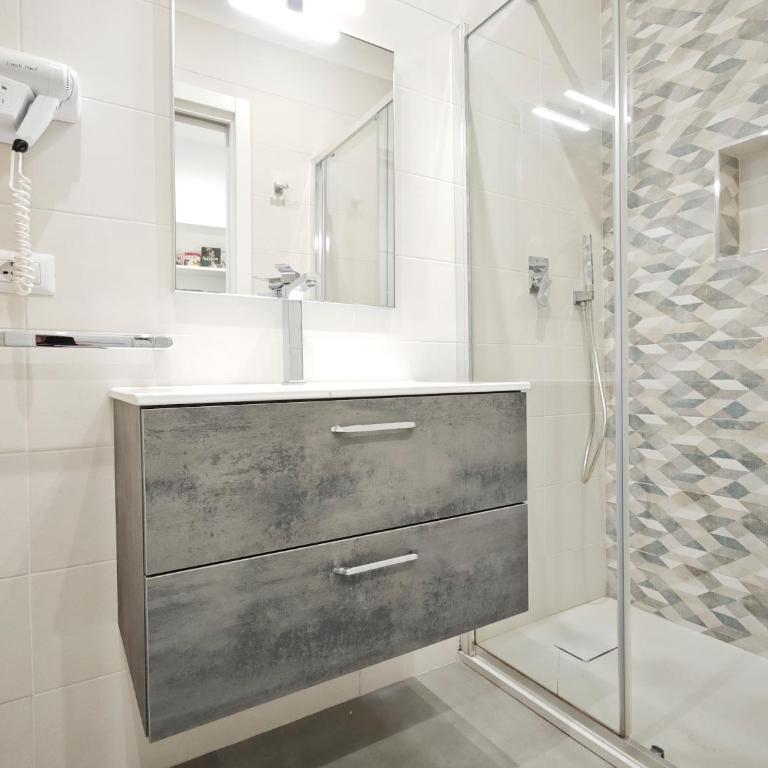 Giglio Rosso - Double Room with Private Bathroom - 29