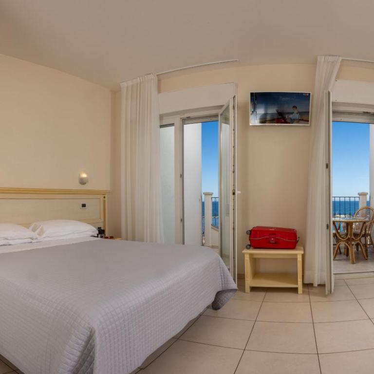 Hotel Zeus - Junior Suite - Fronte Spiaggia - 9