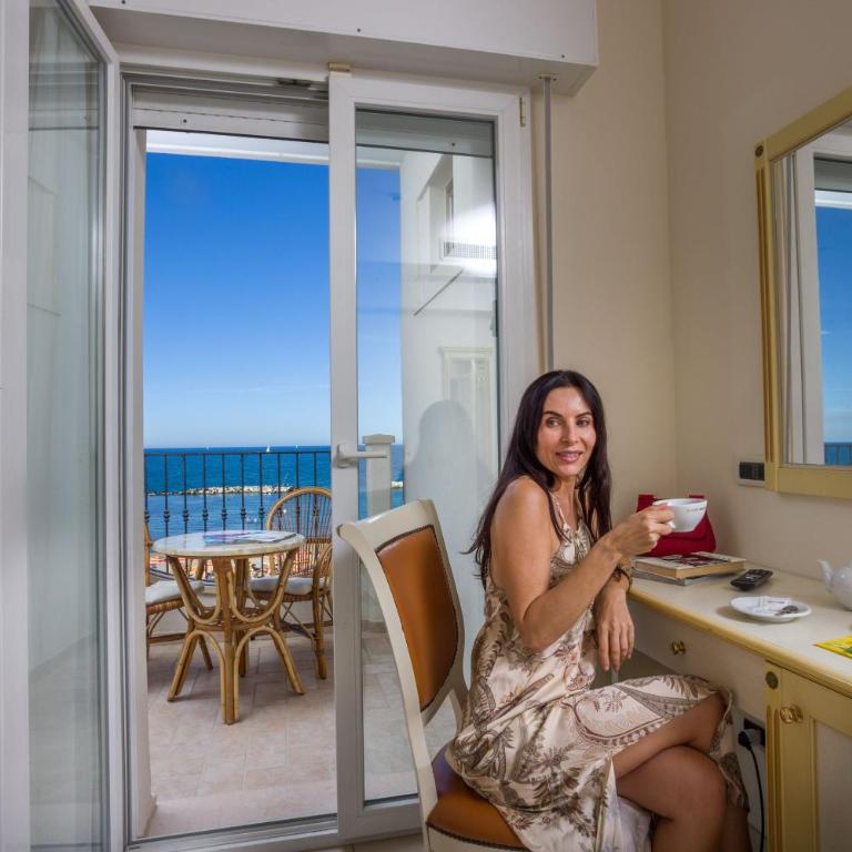 Hotel Zeus - Junior Suite - Fronte Spiaggia - 6