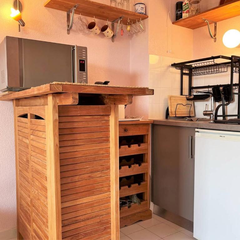 BO230-314 Appartement Studio coin nuit 4 couchages BORMES LES MIMOSAS - Studio - 5