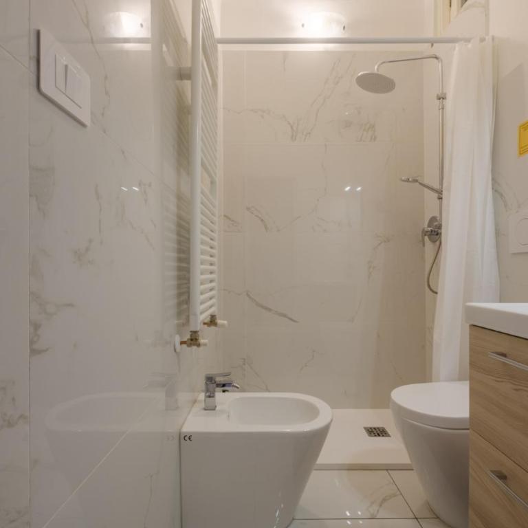 A Casa Gualandi - Camera Matrimoniale con Bagno Privato - 15