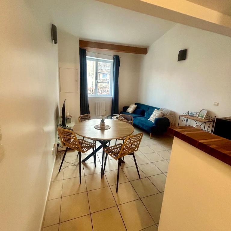 Duplex climatisé centre historique - 3 guests - One-Bedroom Apartment - 6