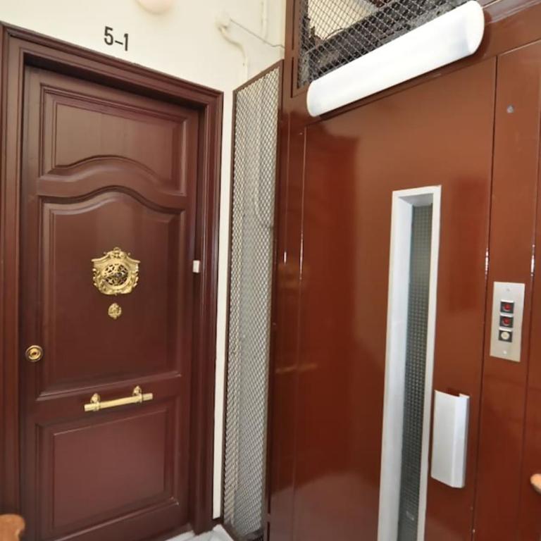 Ático con encanto, centro, con aparcamiento - Two-Bedroom Apartment - 24