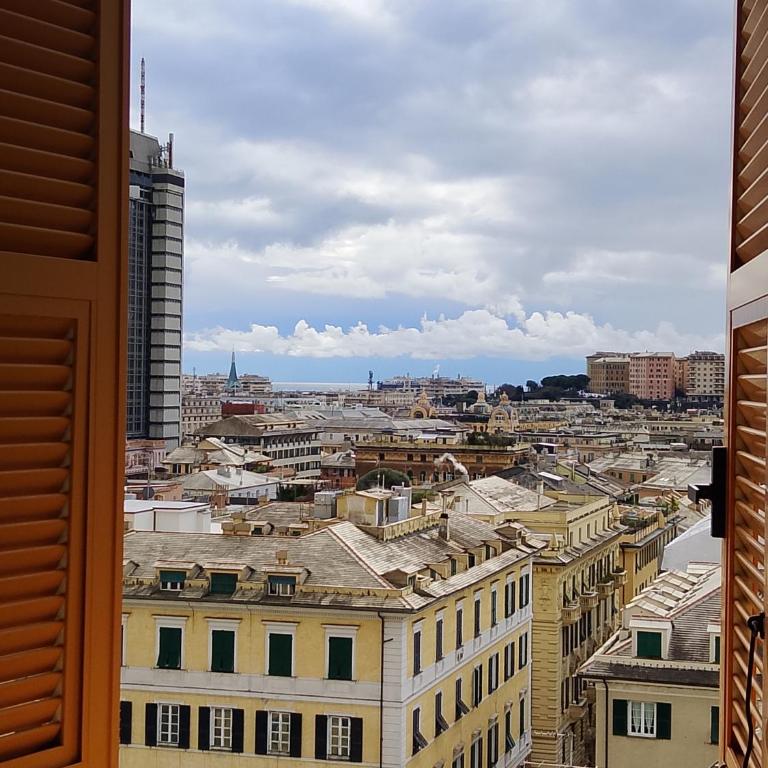 ANTICHE MEMORIE-ELEGANZA E CONFORT-Palazzo Gropallo, Genova Brignole - Appartamento con 3 Camere da Letto - 8