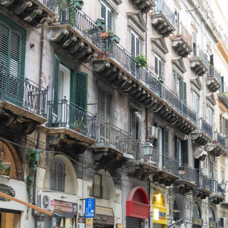 Vittorio Emanuele Charming Central Flats - Appartamento con 1 Camera da Letto - 17