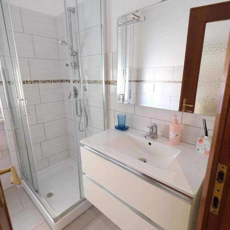 Elegant Apartment in Santa by PortofinoVacanze - Appartamento Deluxe con 1 Camera da Letto - 6