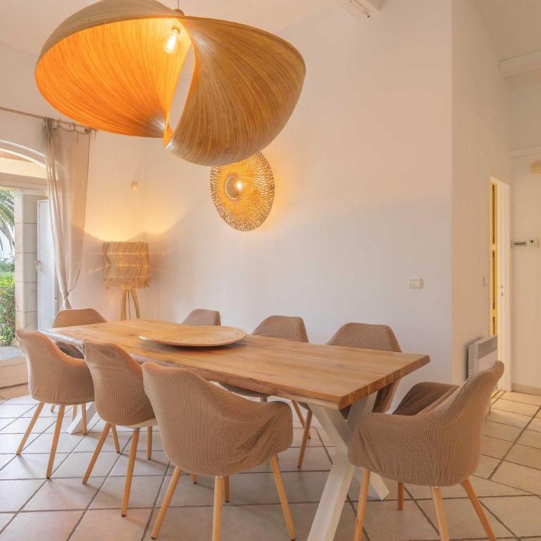 Spacious Villa with Pool & A-C for 8 - Sea View - Apartamento - 16