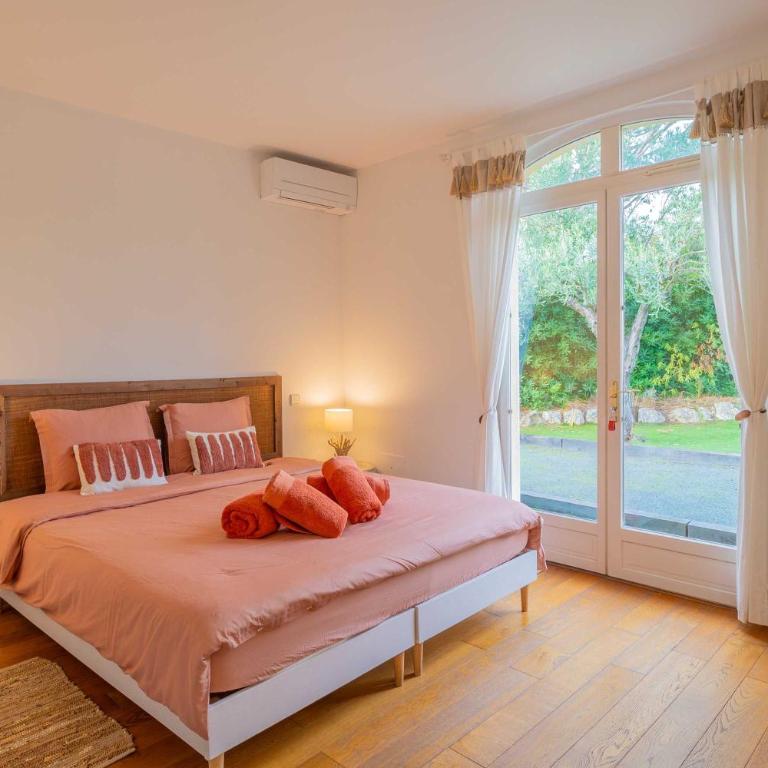 Spacious Villa with Pool & A-C for 8 - Sea View - Apartamento - 4