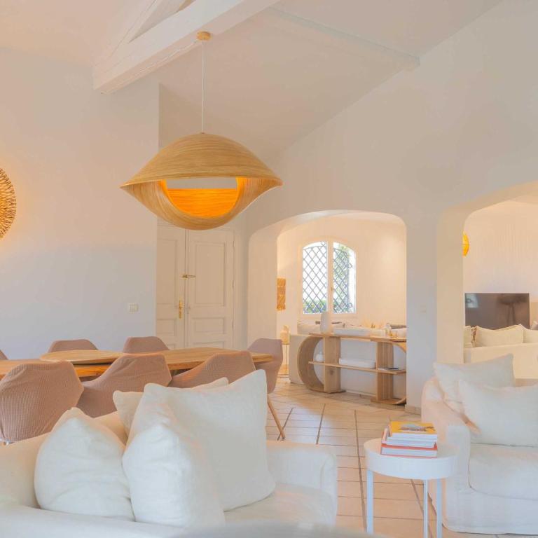 Spacious Villa with Pool & A-C for 8 - Sea View - Apartamento - 12