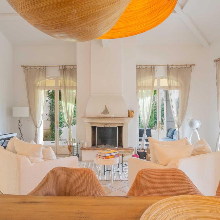 Spacious Villa with Pool & A-C for 8 - Sea View - Apartamento - 14
