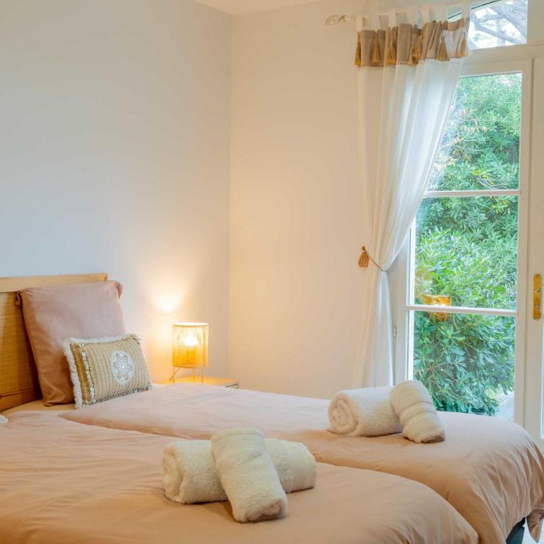 Spacious Villa with Pool & A-C for 8 - Sea View - Apartamento - 26