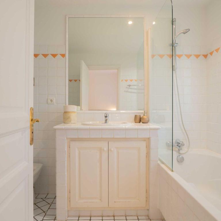 Spacious Villa with Pool & A-C for 8 - Sea View - Apartamento - 39