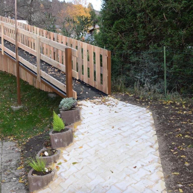 Chalet Les Brimbelles avec Jacuzzi - Chalet - 30
